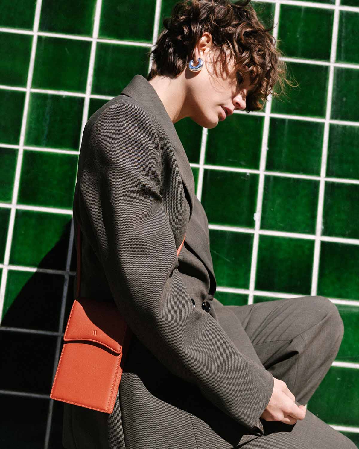 Arch Smartphone Pouch - terracotta - Image 5