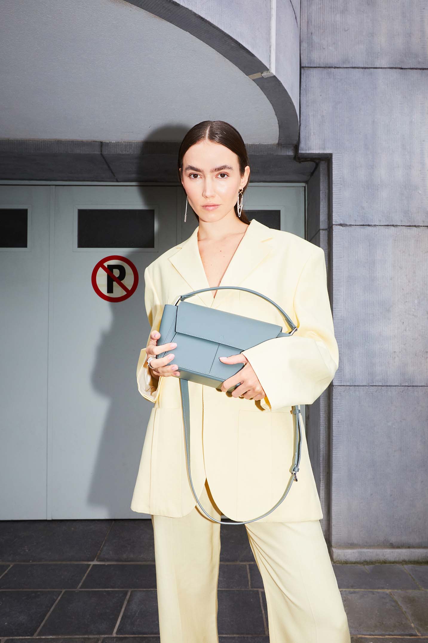 Ikon Shoulder Bag - grey green - Image 6