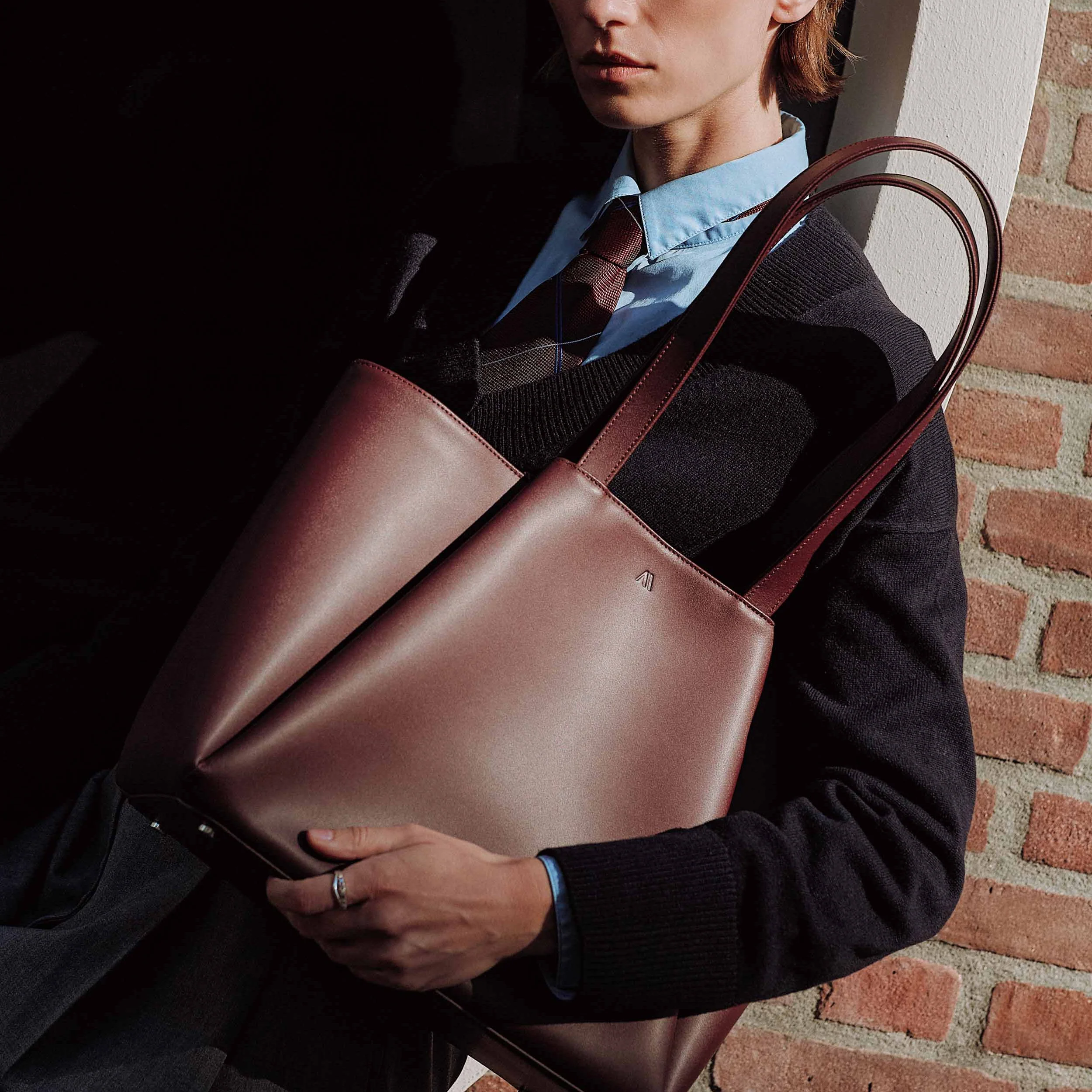 Midi Pyramid - dark burgundy - Image 3